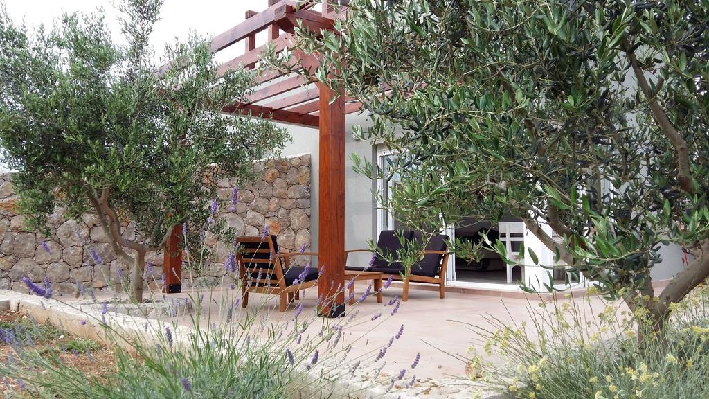 Holiday Home Olive Garden Novalja Exterior photo